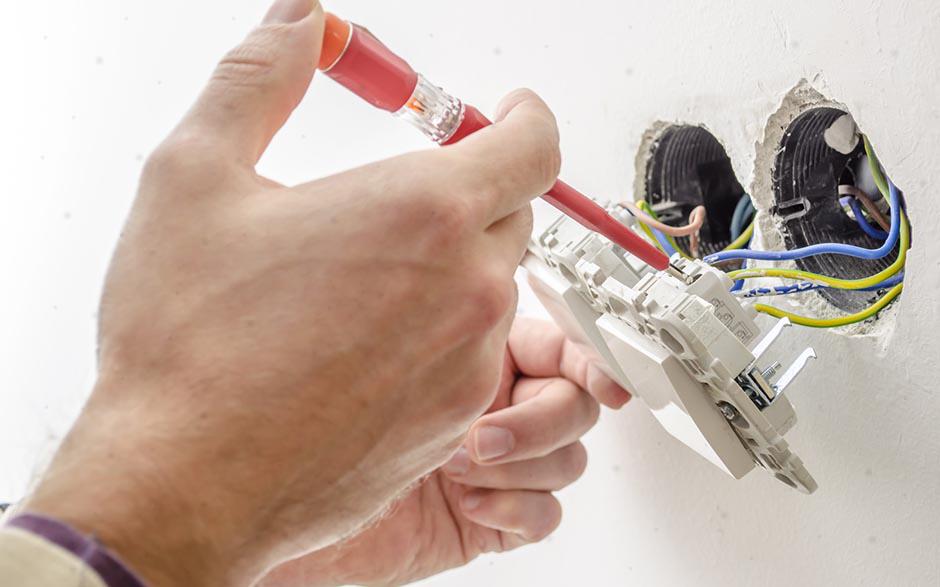 recherche travail électricien bâtiment Maisons-Alfort
